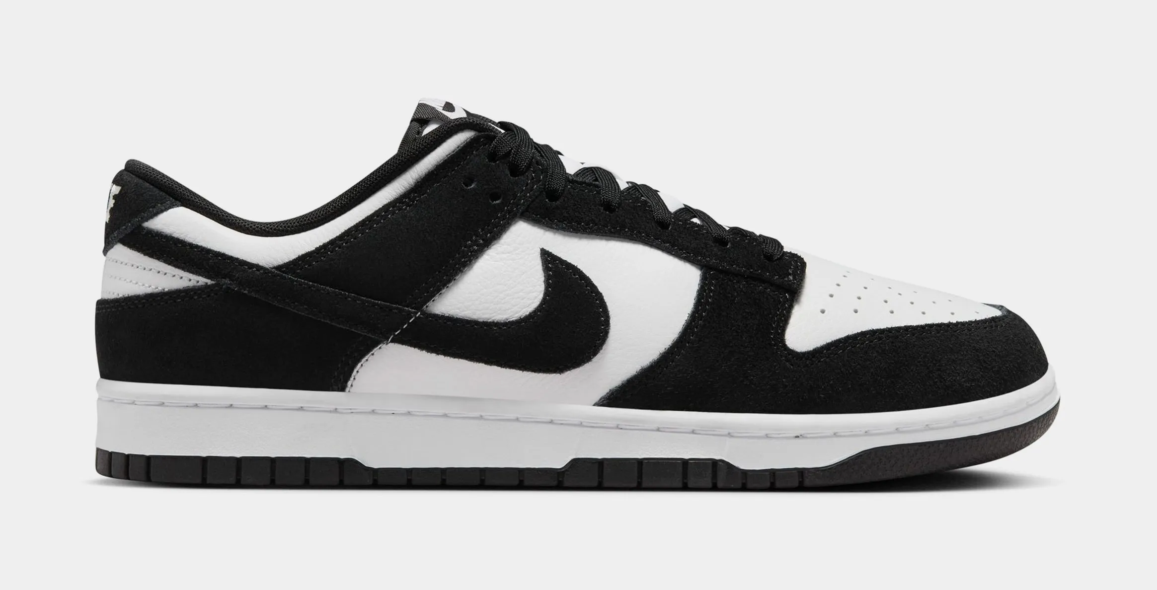 Dunk Low Retro SE Suede Mens Lifestyle Shoes (Black/White)