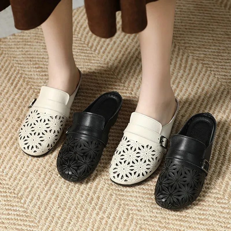 Flat summer shoes
