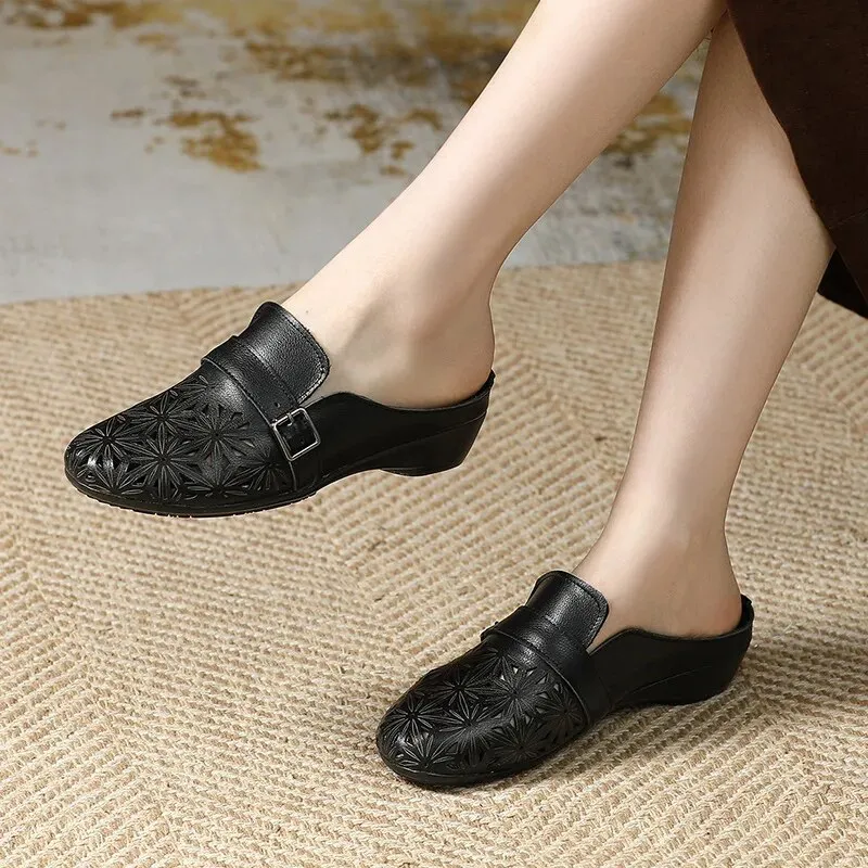 Flat summer shoes