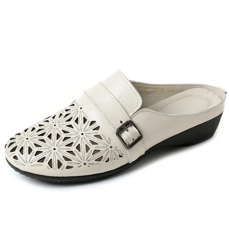Flat summer shoes