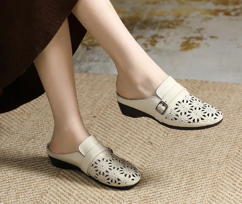 Flat summer shoes