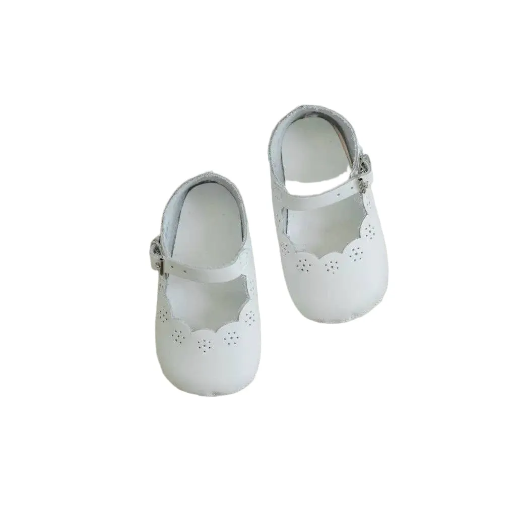 Soft Soled Scalloped Mary Jane - White