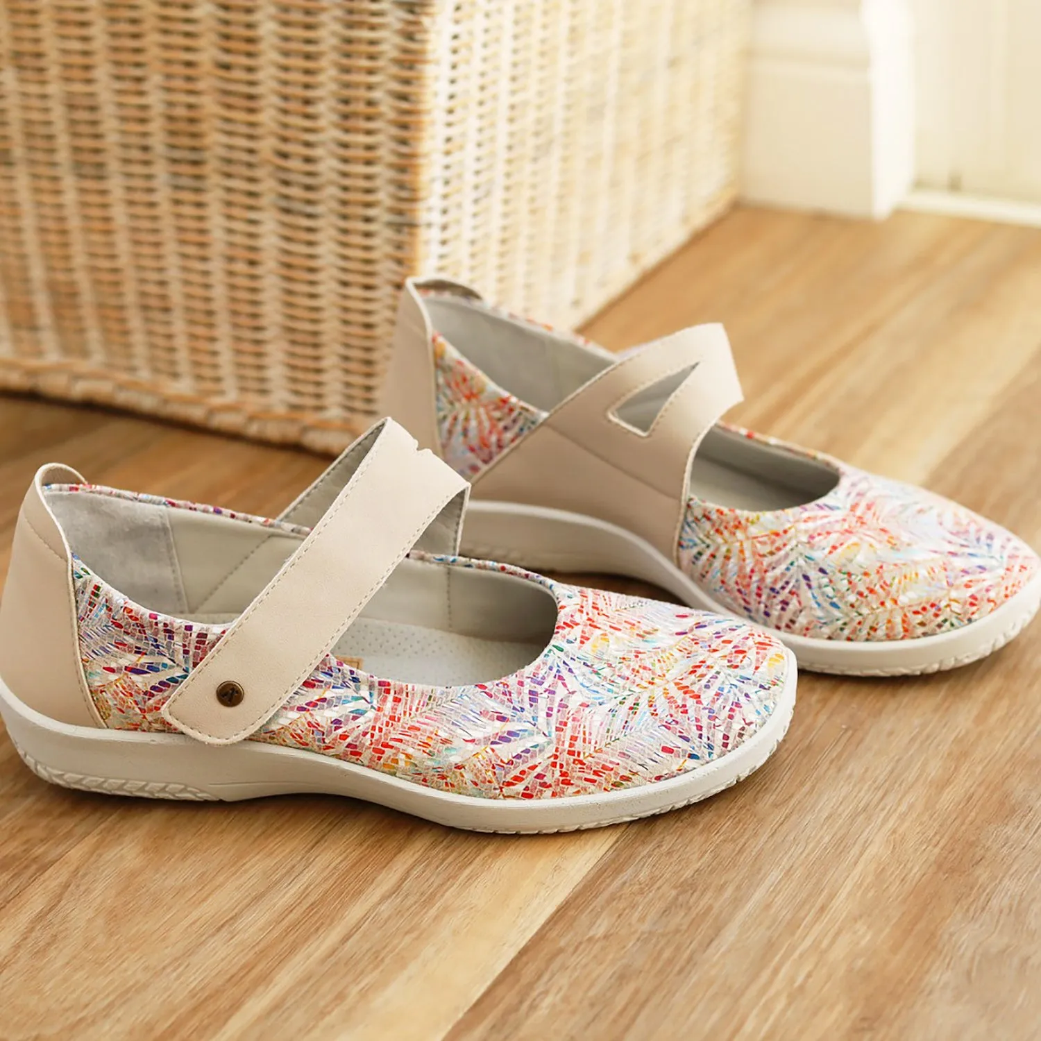 Women's Arcopedico Cosmo White Kokoa Lytech